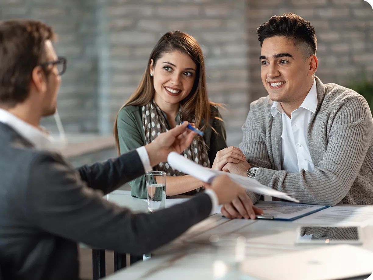 homebuyers meeting real estate digital marketing expert